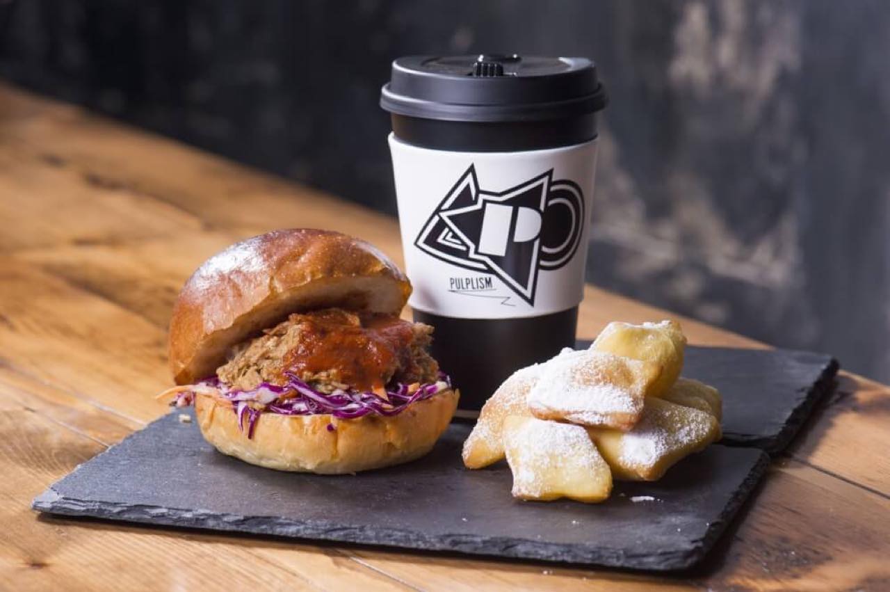 西麻布の次世代ファストフード店「パルプリズム」で絶品バーガーを食らう