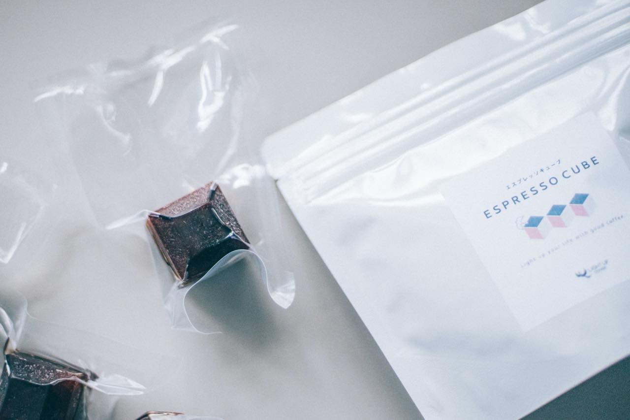 コーヒーじゃなくてラテが飲みたい！カフェクオリティのラテが作れる「エスプレッソキューブ」が登場