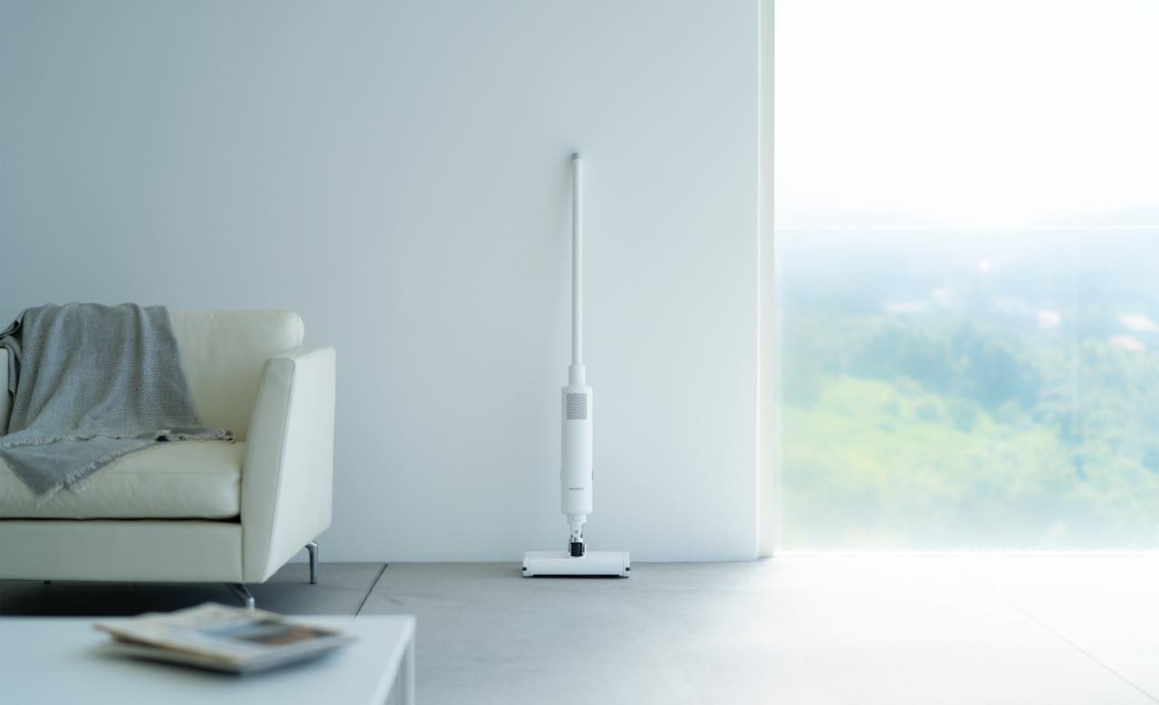 待望のバルミューダの新製品は「掃除機」。毎日を楽しくするデザインと操作性に注目